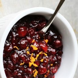 {Simple and Amazing} Cranberry Sauce Recipe