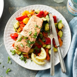 Simple Grilled Salmon and Vegetables