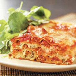Simple Lasagna with Hearty Tomato-Meat Sauce