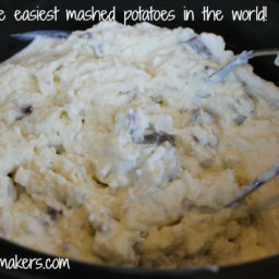 Simple Mashed Potatoes (How the crock pot can make mashed potatoes great ag