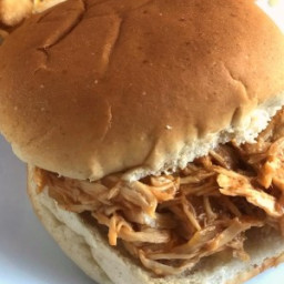 Simple Slow Cooker Barbecue Chicken Sandwiches