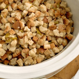 Simple Slow-Cooker Stuffing