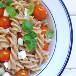Simple Summer Pasta Salad with Tomatoes, Basil and Feta