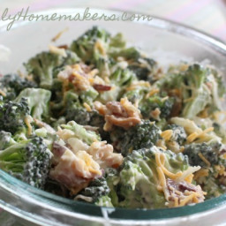 simple-summer-supper-broccoli-bacon-salad-2208878.jpg