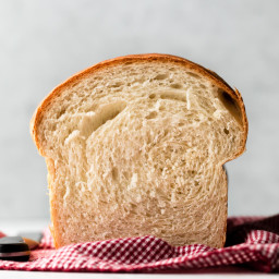 Simply Sandwich Bread (Recipe + Video)