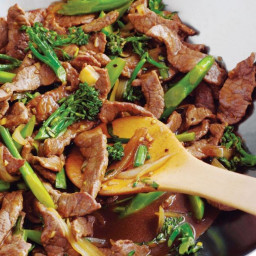 Sizzling garlic beef with broccolini