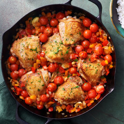 Skillet Chicken With Peppers and Tomatoes