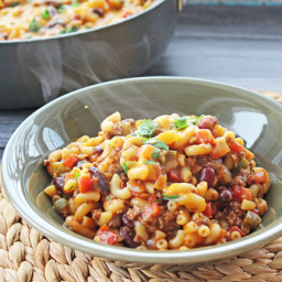 Skillet Chili Mac and Cheese (a fantastic 30 minute meal)