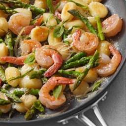 Skillet Gnocchi with Shrimp and Asparagus
