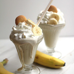 Skinny Banana Pudding Milkshakes