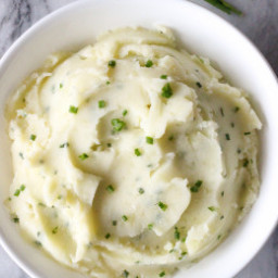 Skinny Buttermilk Mashed Potatoes with Chives