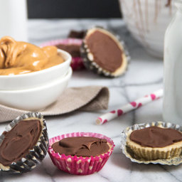 Skinny Frozen Chocolate Peanut Butter Cups