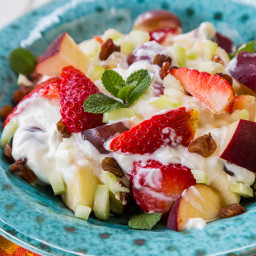 Skinny Fruit & Yogurt Salad 