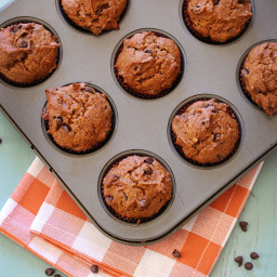 skinny-mini-pumpkin-chocolate-chip-muffins-1779836.jpg