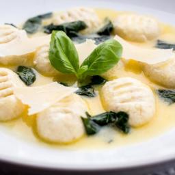 Skinnymixer's LCHF Gnocchi with Basil Butter Sauce