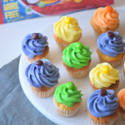 Skittles Cupcakes - Make a Rainbow Cupcake Spread