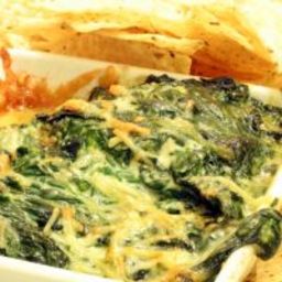 Slow-Cooked Cheesy Spinach Dip