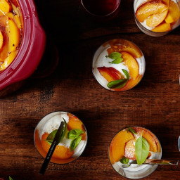Slow Cooker Amaretto-Poached Peaches
