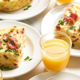 Slow-Cooker Bacon, Corn and amp; Cheese Frittata