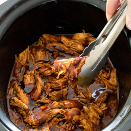 slow-cooker-barbecue-chicken-2317767.jpg