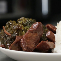 slow-cooker-beef-and-broccoli-recipe-by-tasty-2211616.jpg