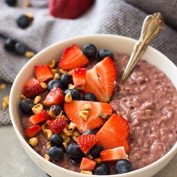 Slow Cooker Berry Oatmeal