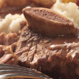 Slow-Cooker Braised Short Ribs with Mashed Potatoes