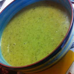 slow-cooker-broccoli-leek-lemon-soup-1475360.jpg