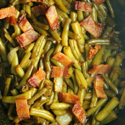 Slow Cooker Buttery Bacon Green Beans!
