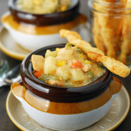 slow-cooker-chicken-pot-pie-soup-recipe-1302560.jpg