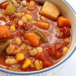 Slow Cooker Chunky Bean & Vegetable Soup