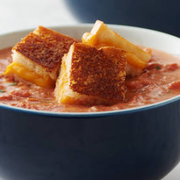 Slow-Cooker Creamy Tomato Basil Soup with Grilled Cheese Croutons