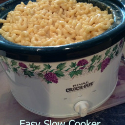 Slow Cooker Easy Macaroni and Cheese