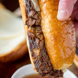 slow-cooker-french-dip-sandwiches-2055323.jpg