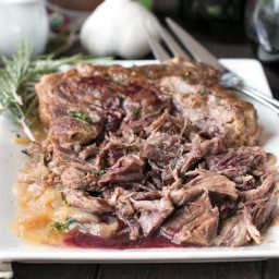 Slow Cooker Garlic Rosemary Pot Roast with Red Wine Sauce