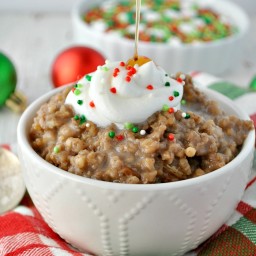 slow-cooker-gingerbread-oatmeal-1354888.jpg