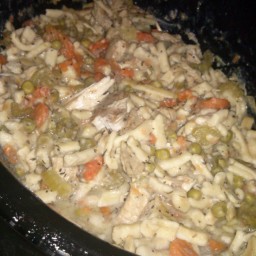 Slow Cooker Grandma's Chicken Noodle Soup