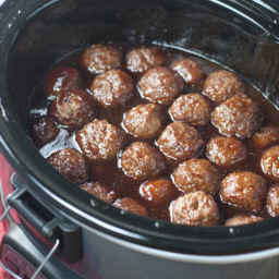 Slow Cooker Grape Jelly BBQ Cocktail Meatballs