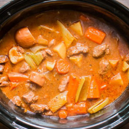 slow-cooker-guinness-beef-stew-1902768.jpg