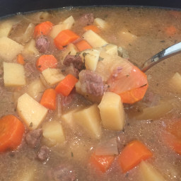 Slow Cooker Hearty Beef Soup