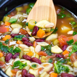 Slow Cooker Homemade Minestrone Soup