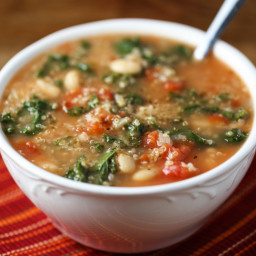 slow-cooker-kale-and-quinoa-soup-2156618.jpg