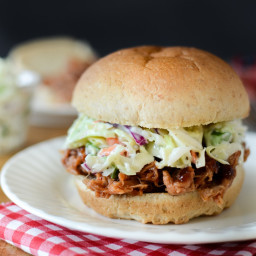 Slow Cooker Memphis Style Pulled Pork Sandwiches