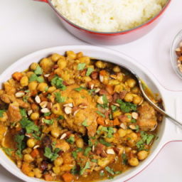 Slow Cooker Moroccan Chicken Tagine with Apricots, Almonds and Chickpeas