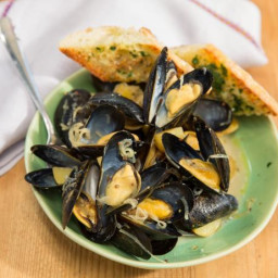 Slow-Cooker Mussels with a Creamy Wheat Beer and German Mustard Sauce