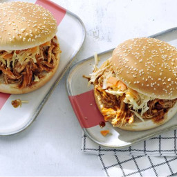 Slow Cooker Pulled BBQ Chicken Sandwiches