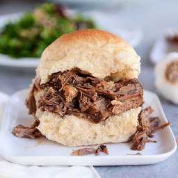 Slow Cooker Roasted Garlic Beef Sandwiches