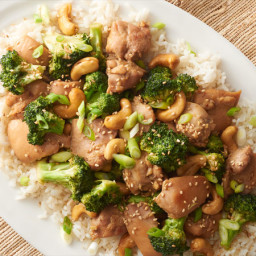 Slow-Cooker Sesame Chicken with Cashews