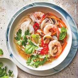 Slow-Cooker Shrimp Noodle Bowls