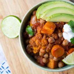 Slow Cooker Smoky Sweet Potato and Chickpea Chili with Lime